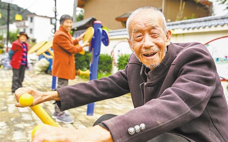 【沿著總書記的足跡】木耳“種”出好日子(圖4)