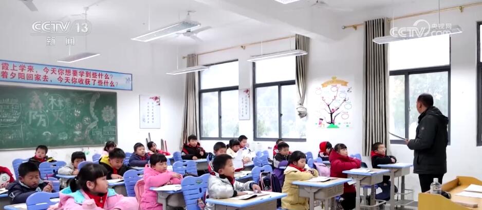 用心辦教育 寫(xiě)好“民生答卷” 托起百姓“穩(wěn)穩(wěn)的幸福”(圖6)