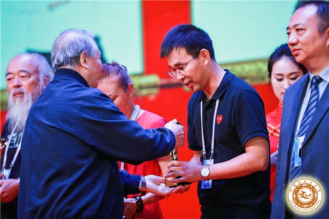從“職業(yè)農(nóng)民”到集團CEO:青年企業(yè)家張春虎的進(jìn)階之路(圖6)