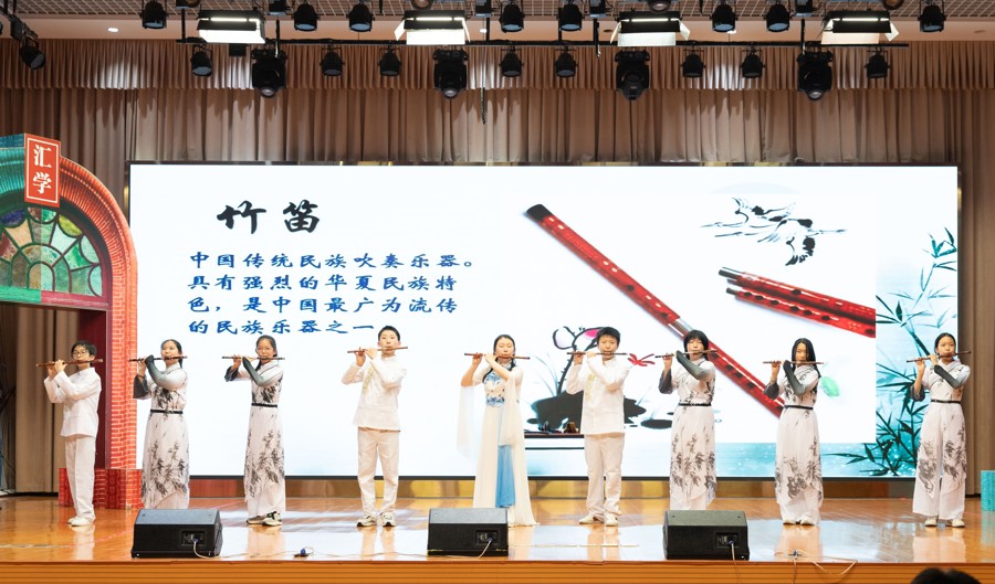 美育創(chuàng)新，這所中學(xué)力求讓每位學(xué)生在藝術(shù)與科技的交匯點(diǎn)上找到自己的舞臺(tái)