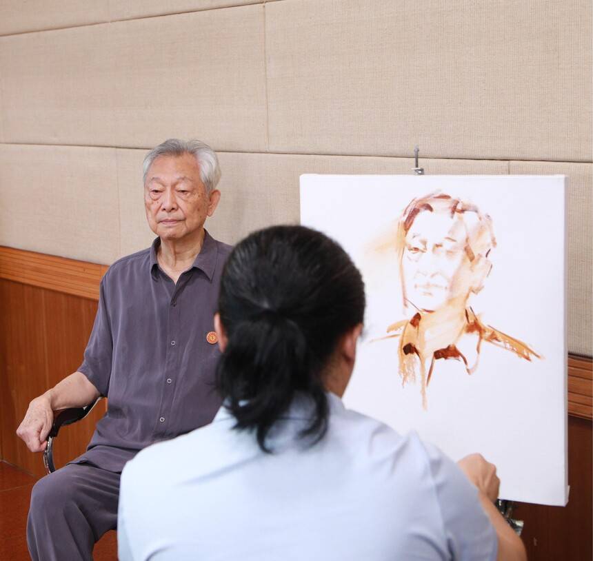 紀(jì)念中國(guó)人民抗日戰(zhàn)爭(zhēng)勝利80周年主題筆會(huì)在京舉辦(圖9)
